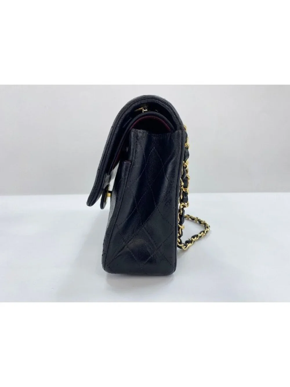 Chanel Shoulder Bag Quilted 25